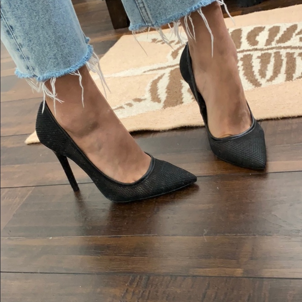 Mesh Black Pumps